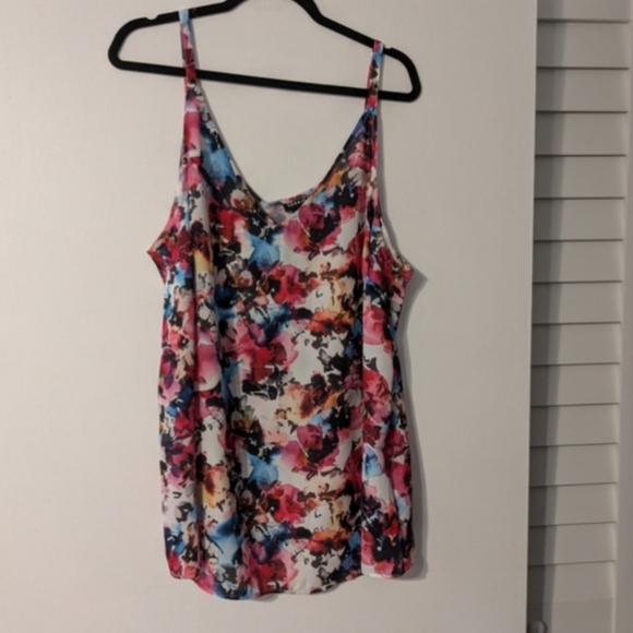 NWT Torrid NWT Pink and Red Tank Top with Floral Print Size 2 (18/20) Camisole - Picture 5 of 6